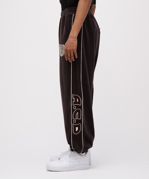 AVIREX（アヴィレックス）の「VELOUR PANTS "A.C.D" / ベロア パンツ / AVIREX / アヴィレックス（その他パンツ・メンズ・グリーン/ブラック・MEDIUM/LARGE/X-LARGE/XX-LARGE）」の9枚目の写真