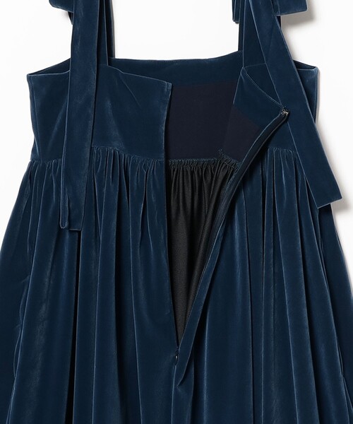 CAROLINA GLASER（カロリナ グレイサー）の「ベロア ショルダーリボン ワンピース（ワンピース・レディース・ブルー系その他/ブラック・SMALL/MEDIUM）」の13枚目の写真