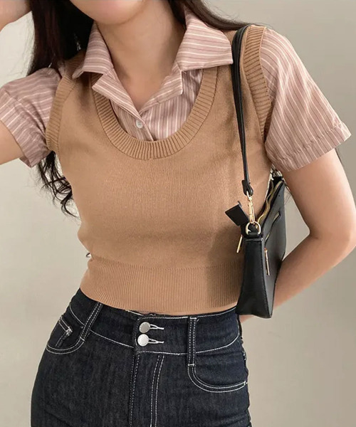 VIVID LADY(ビビッドレディー)の「ベストxシャツ レイヤード風 半袖トップス(Tシャツ/カットソー・レディース・ブラック/チャコールグレー/ベージュ・FREE)」の3枚目の写真