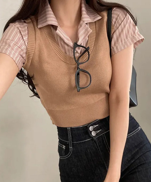 VIVID LADY(ビビッドレディー)の「ベストxシャツ レイヤード風 半袖トップス(Tシャツ/カットソー・レディース・ブラック/チャコールグレー/ベージュ・FREE)」の10枚目の写真
