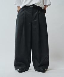 Lui's | 【SURJENT】 シンセティックレザーワイドストレートパンツ(その他パンツ)
