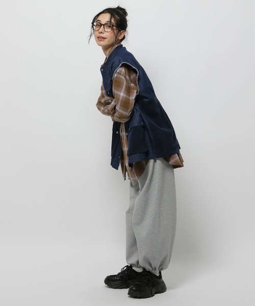 niko and...（ニコアンド）の「ハンティングリメイクベスト（ベスト・レディース・サックスブルー/カーキ/ベージュ・FREE）」の18枚目の写真