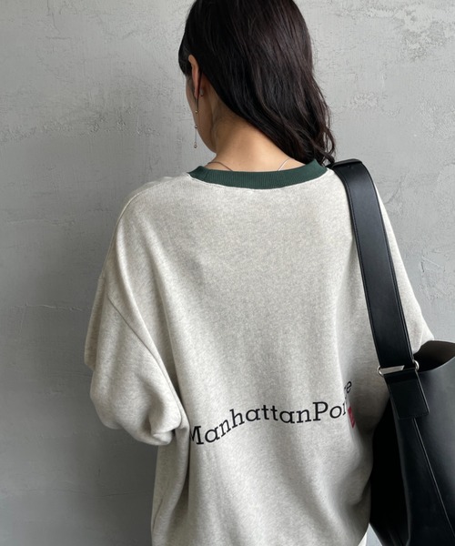 Manhattan Portage（マンハッタンポーテージ）の「[MANHATTAN PORTAGE] 別注 ポケット刺繍 リンガー クルーネックスウェット（スウェット・レディース・オートミール/ネイビー/ブラック・L/M/S/XL）」の19枚目の写真
