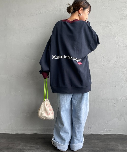 Manhattan Portage（マンハッタンポーテージ）の「[MANHATTAN PORTAGE] 別注 ポケット刺繍 リンガー クルーネックスウェット（スウェット・レディース・オートミール/ネイビー/ブラック・L/M/S/XL）」の9枚目の写真