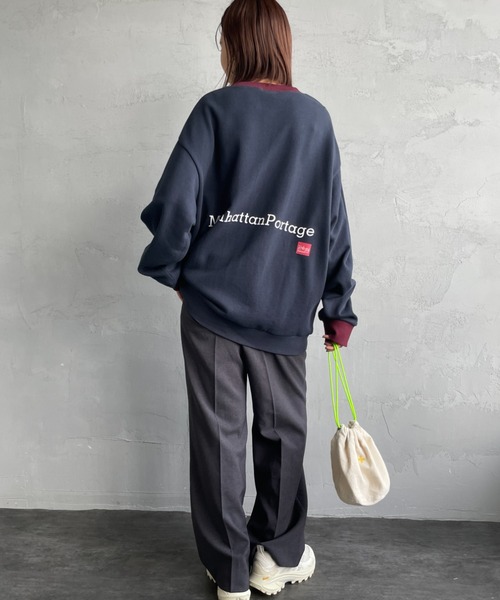 MANHATTAN PORTAGE] 別注 ポケット刺繍 リンガー クルーネック
