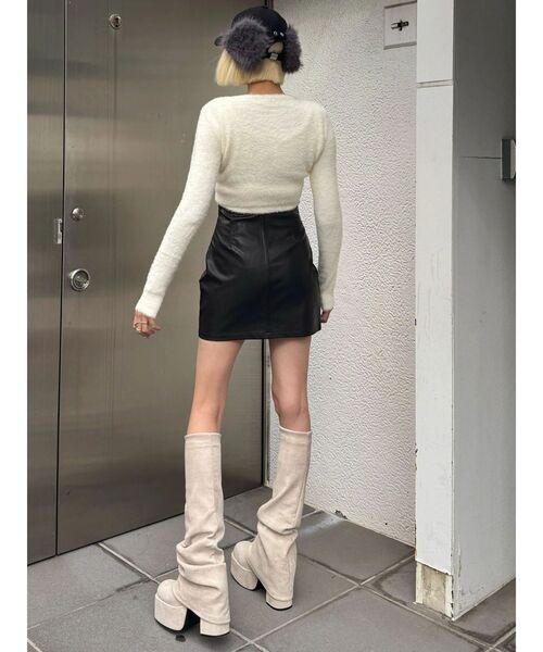 EMODA(エモダ)の「カーブウエストミニスカート(スカート・レディース・ブラウン/ブラック・SMALL/MEDIUM)」の8枚目の写真