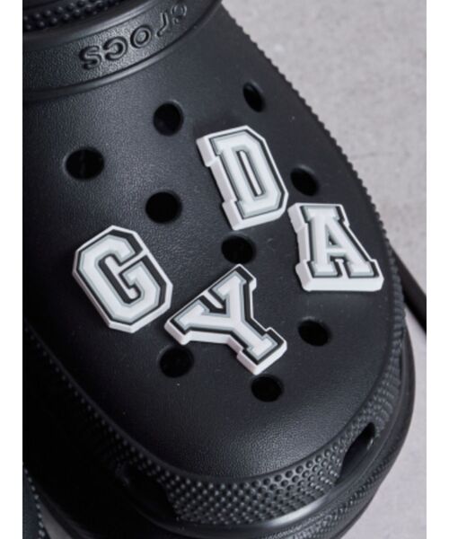 GYDA(ジェイダ)の「CROCS JIBBITZ GYDA(シューズアクセサリー・レディース・オフホワイト・FREE)」の2枚目の写真