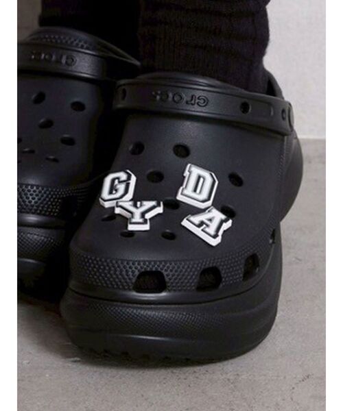 GYDA(ジェイダ)の「CROCS JIBBITZ GYDA(シューズアクセサリー・レディース・オフホワイト・FREE)」の3枚目の写真