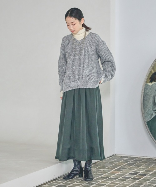 LAKOLE（ラコレ）の「3.5ゲージVネックニットプルオーバー / 577993（ニット/セーター・レディース・ブラウン/レッド/グレー/アイボリー・FREE）」の7枚目の写真