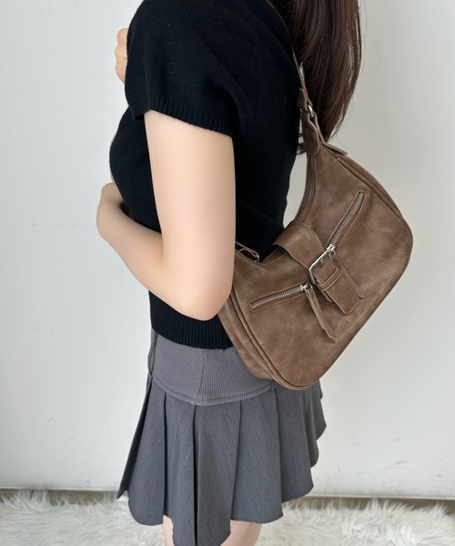 TITTY&CO.(ティティーアンドコー)の「ベルトショルダーバッグ(ショルダーバッグ・レディース・ブラック/ピンク/ブラウン/アイボリー・FREE)」の15枚目の写真