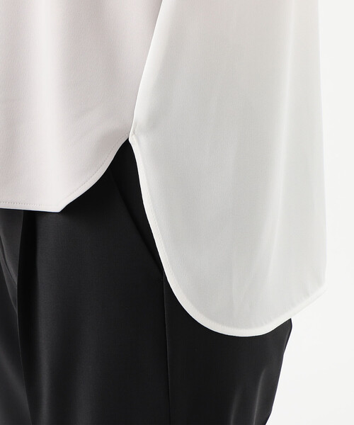 COMME CA(コムサ)の「マットストレッチポンチ プルオーバー(シャツ/ブラウス・レディース・ライトグレー/ホワイト/ブラック・9号)」の6枚目の写真