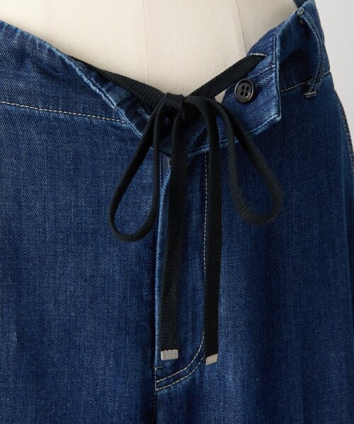 BEARDSLEY(ビアズリー)の「デニムスラックスパンツ(その他パンツ・レディース・インディゴブルー・1/0/2)」の2枚目の写真