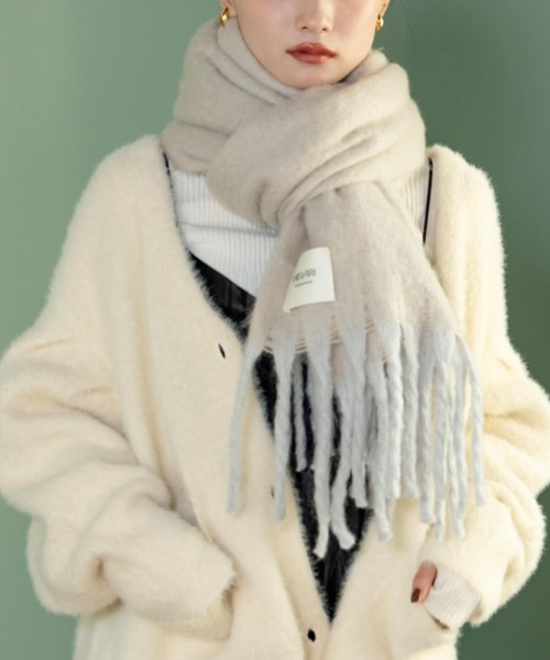 hinari(ヒナリ)の「MIXフリンジマフラー(マフラー・レディース・ピンク/グレー/クリーム/アイボリー・FREE)」の12枚目の写真