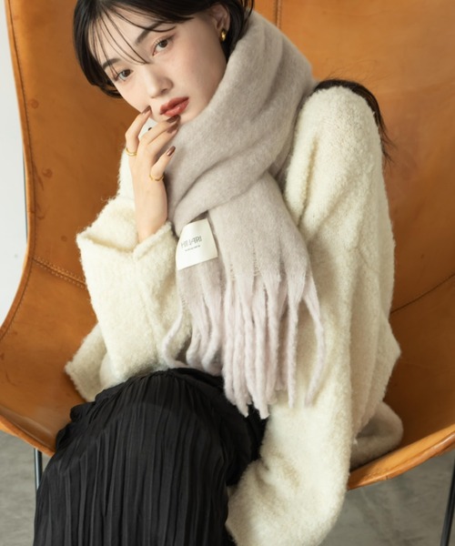 hinari(ヒナリ)の「MIXフリンジマフラー(マフラー・レディース・ピンク/グレー/クリーム/アイボリー・FREE)」の21枚目の写真