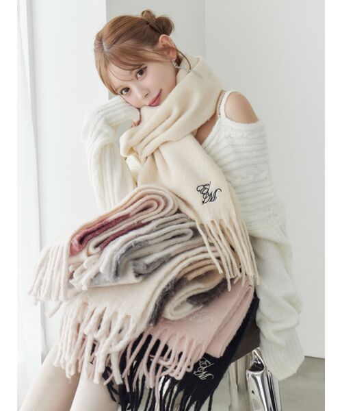 EATME（イートミー）の「E/Mロゴ刺しゅうマフラー（マフラー・レディース・ブラック/ピンク/ホワイト・FREE）」の8枚目の写真