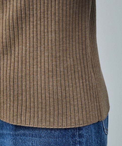 SALON adam et rope'（サロン アダム エ ロペ）の「【WEB限定】ウォッシャブルウールリブポロニットカーディガン（ニット/セーター・レディース・チャコールグレー/ベージュ/ブラック・FREE）」の21枚目の写真