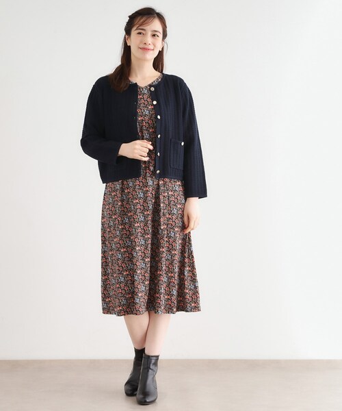 LAURA ASHLEY(ローラアシュレイ)の「【洗える/コットン100%/刻印ボタン】コームドコットンカーディガン(カーディガン/ボレロ・レディース・グレー/ネイビー・38/40)」の8枚目の写真