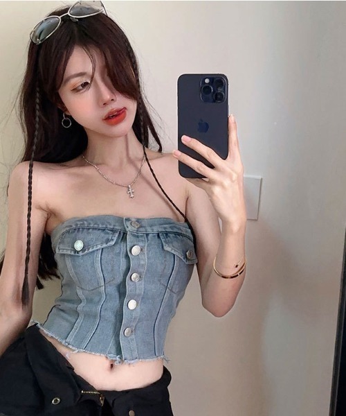 NoBelle(ノベル)の「デニム コルセット ベアトップ(チューブトップ・レディース・ブルー/サックスブルー/ブラック・FREE)」の3枚目の写真