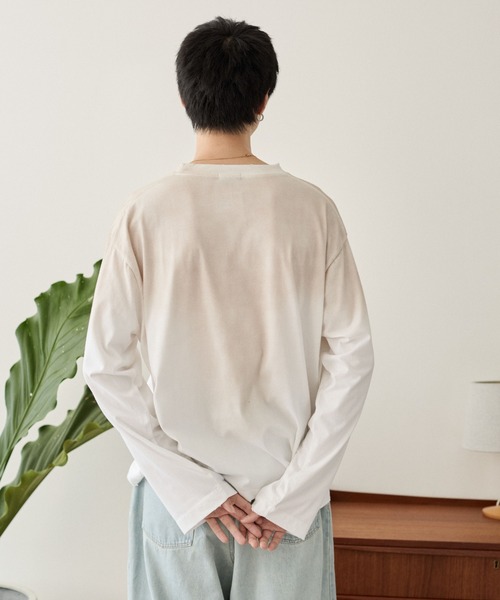 LUCY(ルーシー)の「LUCY/【25年秋冬新作】ルーズスプレーロンT(Tシャツ/カットソー・メンズ・オフホワイト/ブラック・MEDIUM/LARGE)」の14枚目の写真