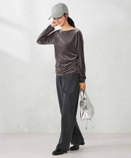 a.v.v(アーヴェヴェ)の「ギャザーベロアトップス(Tシャツ/カットソー・レディース・グレー・38)」の18枚目の写真