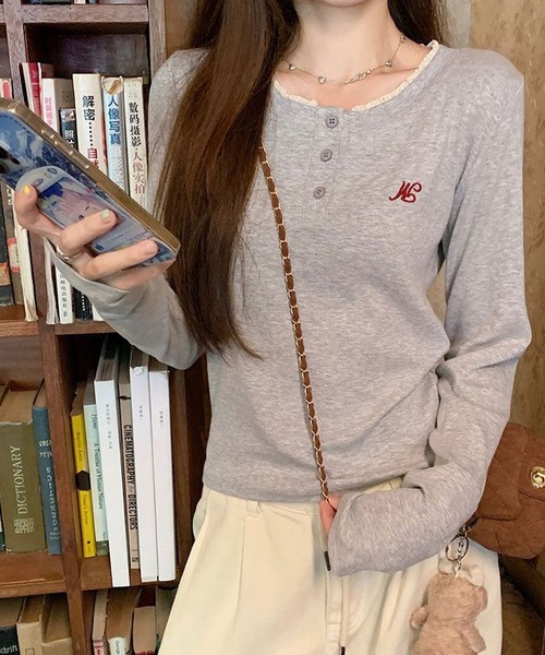 Nia（ニア）の「Nia(ニア)/ヘンリーネック　フリル　長袖カットソー（Tシャツ/カットソー・レディース・ネイビー/グレー・MEDIUM/SMALL）」の8枚目の写真