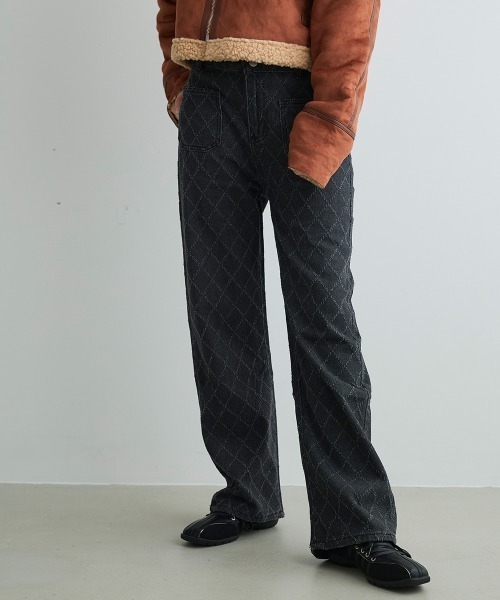 Mirette(ミレット)の「キルティングステッチワイドデニムパンツ Quilted Stitch Wide Denim Pants(デニムパンツ・レディース・ブルー/ブラック・SMALL/MEDIUM/LARGE)」の1枚目の写真