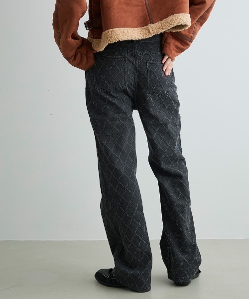 Mirette(ミレット)の「キルティングステッチワイドデニムパンツ Quilted Stitch Wide Denim Pants(デニムパンツ・レディース・ブルー/ブラック・SMALL/MEDIUM/LARGE)」の8枚目の写真