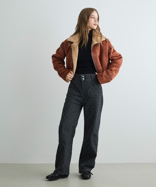 Mirette(ミレット)の「キルティングステッチワイドデニムパンツ Quilted Stitch Wide Denim Pants(デニムパンツ・レディース・ブルー/ブラック・SMALL/MEDIUM/LARGE)」の10枚目の写真