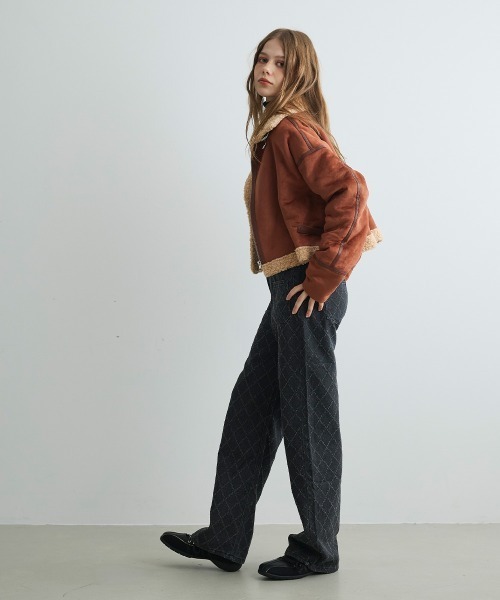 Mirette(ミレット)の「キルティングステッチワイドデニムパンツ Quilted Stitch Wide Denim Pants(デニムパンツ・レディース・ブルー/ブラック・SMALL/MEDIUM/LARGE)」の14枚目の写真