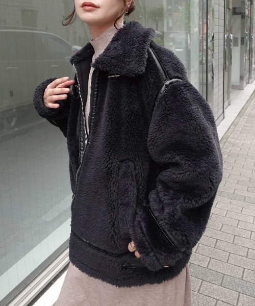 ボアオーバーサイズフライトジャケット（ムートンコート）｜CORNERS