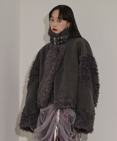 Ezick(エジック)の「docking faux fur coat ボアドッキングフォックスファーコート(ブルゾン・レディース・アイボリー/チャコール・FREE)」の22枚目の写真