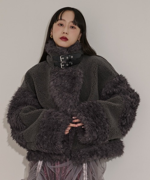 Ezick(エジック)の「docking faux fur coat ボアドッキングフォックスファーコート(ブルゾン・レディース・アイボリー/チャコール・FREE)」の17枚目の写真