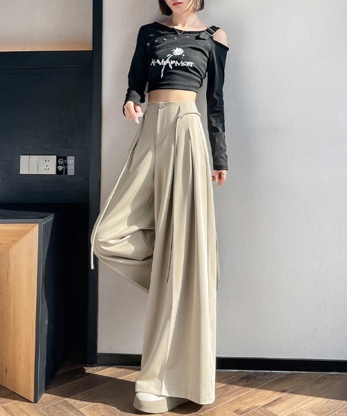 ReRe(リリ)の「プリーツ風ワイドパンツ(その他パンツ・レディース・ベージュ/グレー/ブラック・MEDIUM/LARGE/X-LARGE)」の4枚目の写真