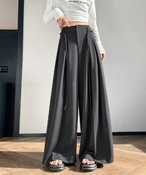 ReRe(リリ)の「プリーツ風ワイドパンツ(その他パンツ・レディース・ベージュ/グレー/ブラック・MEDIUM/LARGE/X-LARGE)」の5枚目の写真