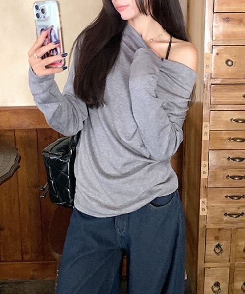 FREE STYLISTS(フリー スタイリスト)の「YUGA_YGMC Half-shoulder draped top(Tシャツ/カットソー・レディース・ライトグレー/オートミール/ブラック・FREE)」の14枚目の写真