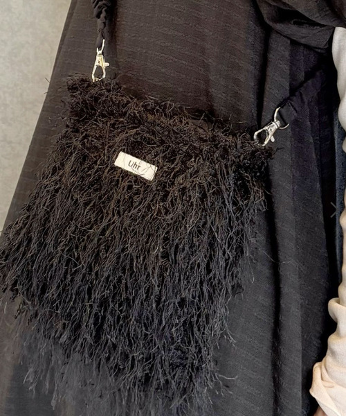 Uhr（ウーア）の「Uhr baby & kids 別注 shaggy Mini ShoulderBag kids（トートバッグ・レディース・ブラック/スカイブルー・FREE）」の5枚目の写真