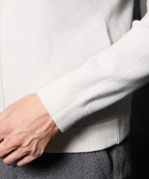 HIDEAWAYS NICOLE(ハイダウェイニコル)の「ミラノリブ スタンドニットブルゾン(カーディガン/ボレロ・メンズ・ブラック/ライトグレー/ベージュ/ターコイズブルー・MEDIUM/X-LARGE/LARGE)」の8枚目の写真