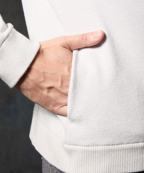 HIDEAWAYS NICOLE(ハイダウェイニコル)の「ミラノリブ スタンドニットブルゾン(カーディガン/ボレロ・メンズ・ブラック/ライトグレー/ベージュ/ターコイズブルー・MEDIUM/X-LARGE/LARGE)」の9枚目の写真