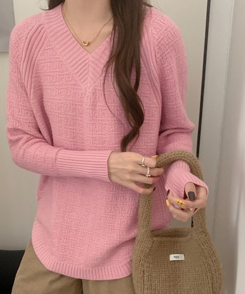 ONEP STAR(ワンピスター)の「Vネックリブニットトップス(ニット/セーター・レディース・ベージュ/ホワイト/ピンク/ブラック/グレー・FREE)」の16枚目の写真