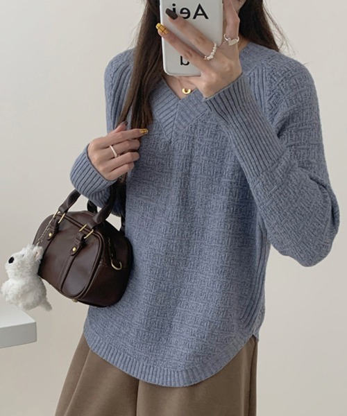 ONEP STAR(ワンピスター)の「Vネックリブニットトップス(ニット/セーター・レディース・ベージュ/ホワイト/ピンク/ブラック/グレー・FREE)」の14枚目の写真