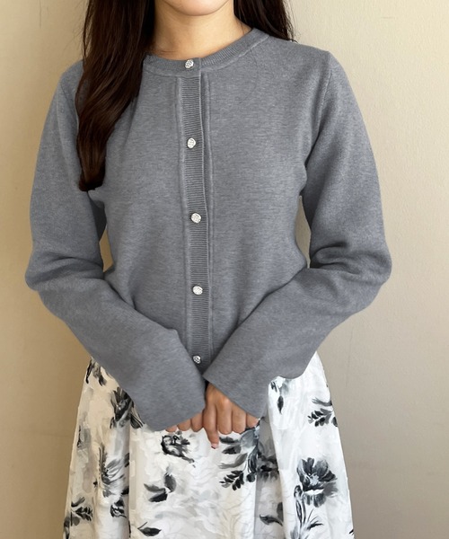 セール】一部店舗限定 3way衿×タイ付きビジュ釦カーディガン