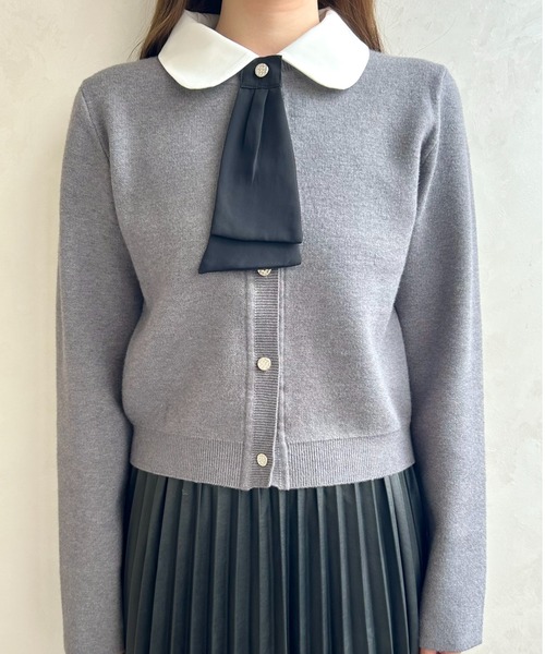 MISCH MASCH（ミッシュマッシュ）の「一部店舗限定 2025秋冬新作 3way衿×タイ付きビジュ釦カーディガン（カーディガン/ボレロ・レディース・グレー/ブラック/ベージュ・ﾌﾘ-）」の7枚目の写真