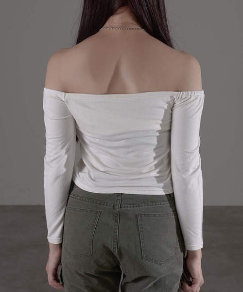 apres jour mignon（アプレジュールミニョン）の「オフショルカップ付きインナー（チューブトップ・レディース・オフホワイト/ブラック・フリー/LARGE）」の5枚目の写真