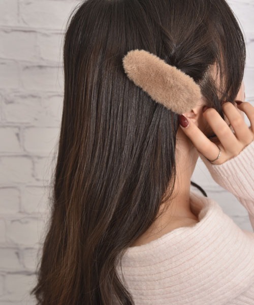 どちらかお選びください♡キラキラミシェル♡ファーパッチンピン