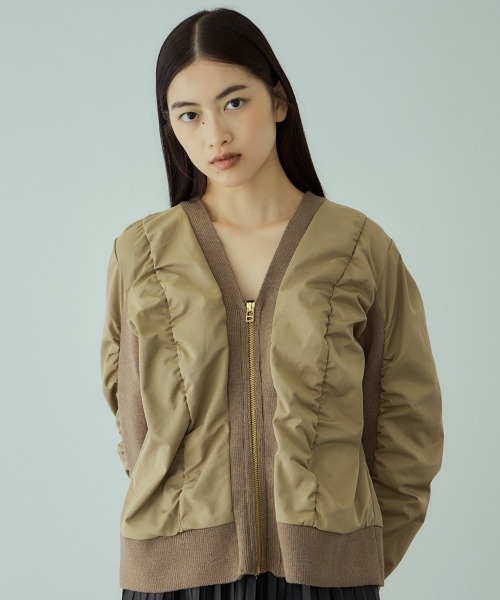 VICKY(ビッキー)の「ミラノリブギャザーZIPブルゾン(ブルゾン・レディース・ベージュ/ネイビー/ライトグレー・M)」の3枚目の写真