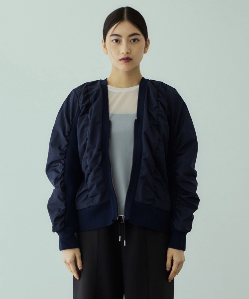 VICKY(ビッキー)の「ミラノリブギャザーZIPブルゾン(ブルゾン・レディース・ベージュ/ネイビー/ライトグレー・M)」の15枚目の写真