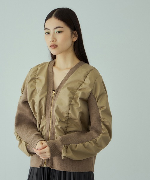 VICKY(ビッキー)の「ミラノリブギャザーZIPブルゾン(ブルゾン・レディース・ベージュ/ネイビー/ライトグレー・M)」の10枚目の写真