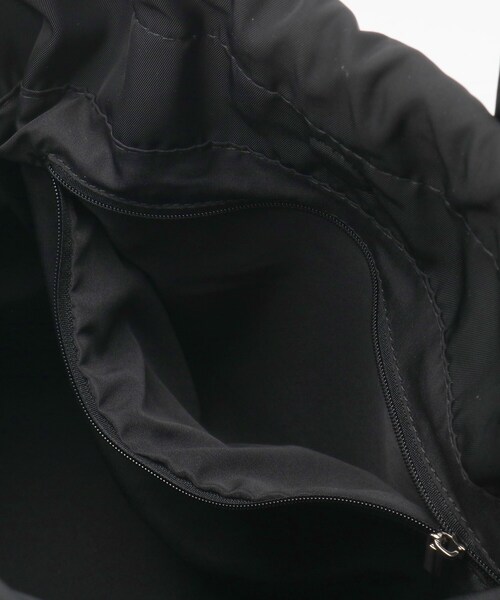 Reflect(リフレクト)の「【しっかり収納/小旅行に◎/インナーバッグ入り/ショルダー付き】2WAYナイロンバッグ(トートバッグ・レディース・チャコールグレー/ブラック・00)」の15枚目の写真