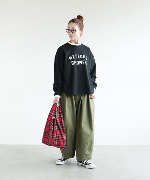 SOLAMONAT（ソラモナ）の「ペンネ天竺メンズライクプリントプルオーバー（Tシャツ/カットソー・レディース・ブラック/ライトピンク/杢グレー・FREE）」の4枚目の写真
