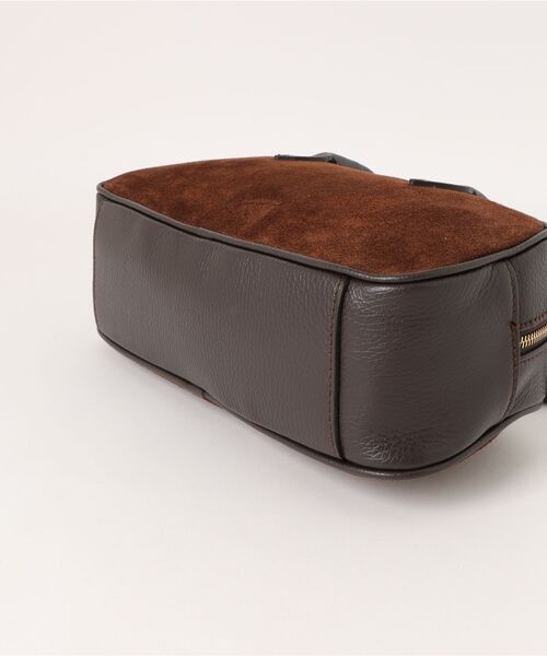 AULENTTI（オウレンティ）の「スエード×レザーボストン（ショルダーバッグ・レディース・ブラウン・FREE）」の20枚目の写真